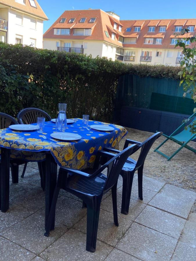 2 Pieces Avec Jardin ! Leilighet Villers-sur-Mer Eksteriør bilde